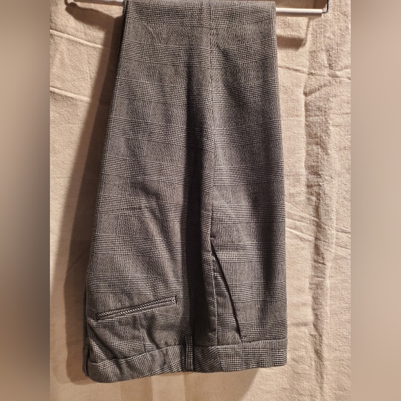 EUC BLACK AND WHITE PÀTTERNED TROUSERS - Picture 2 of 3